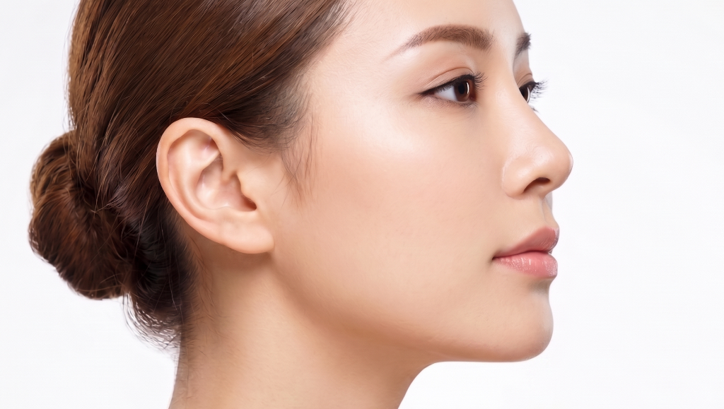 福岡の鼻を高くする治療「隆鼻」はこんな方にオススメ！